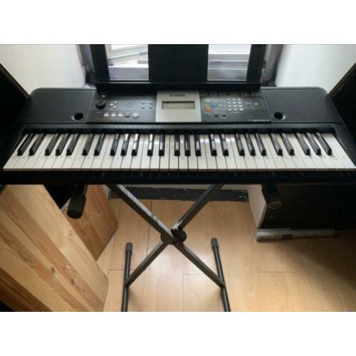 Yamaha keyboard PSR E223
