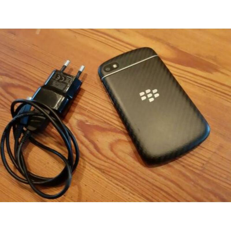 Een mooie, gebruikte BlackBerry Q10. Batterij is nog top.