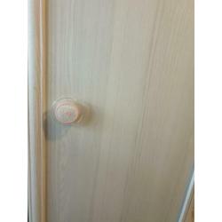 Hele mooie tienerkamer te koop