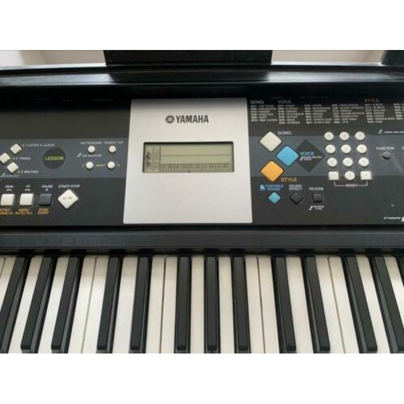 Yamaha keyboard PSR E223