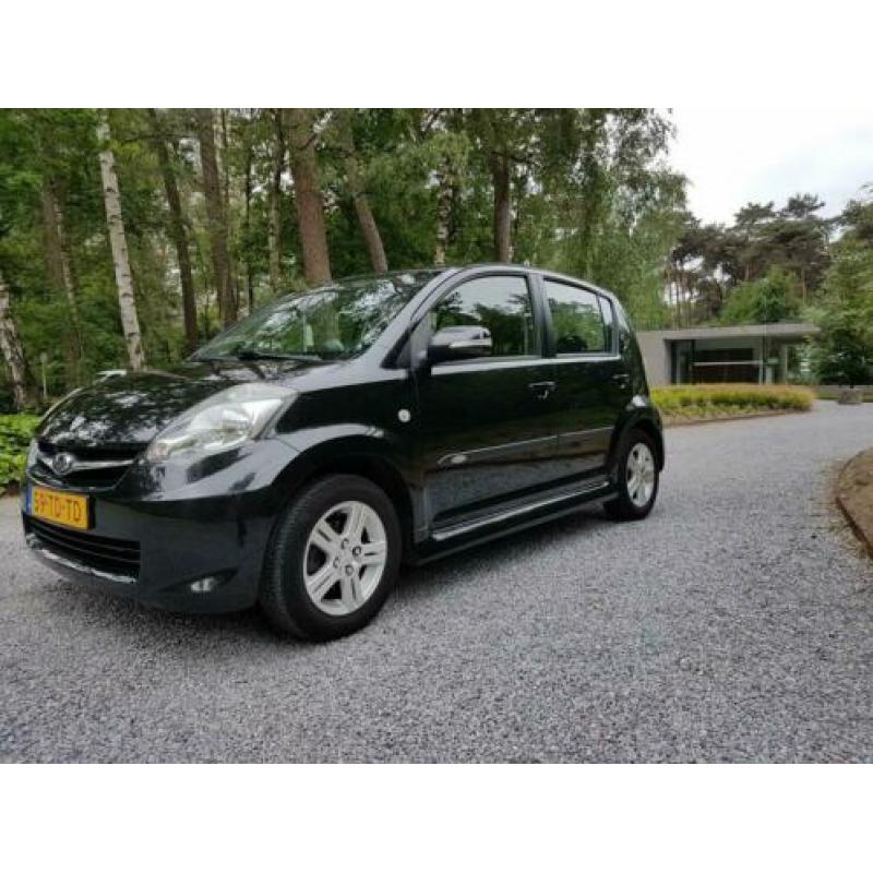 Daihatsu Sirion 1.3 2006 Zwart