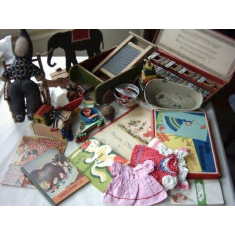 1950s Speelgoed: Kinderservies (3x), Meubeltjes, Bordspellen