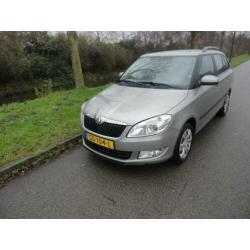 Skoda Fabia Combi 1.2 TSI Elegance/AUTOMAAT NAVIGATIE/CLIMA/