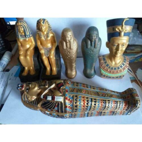 Mijn Marktplaats Egypte beeldjes en Sarcofaag (10) - steen