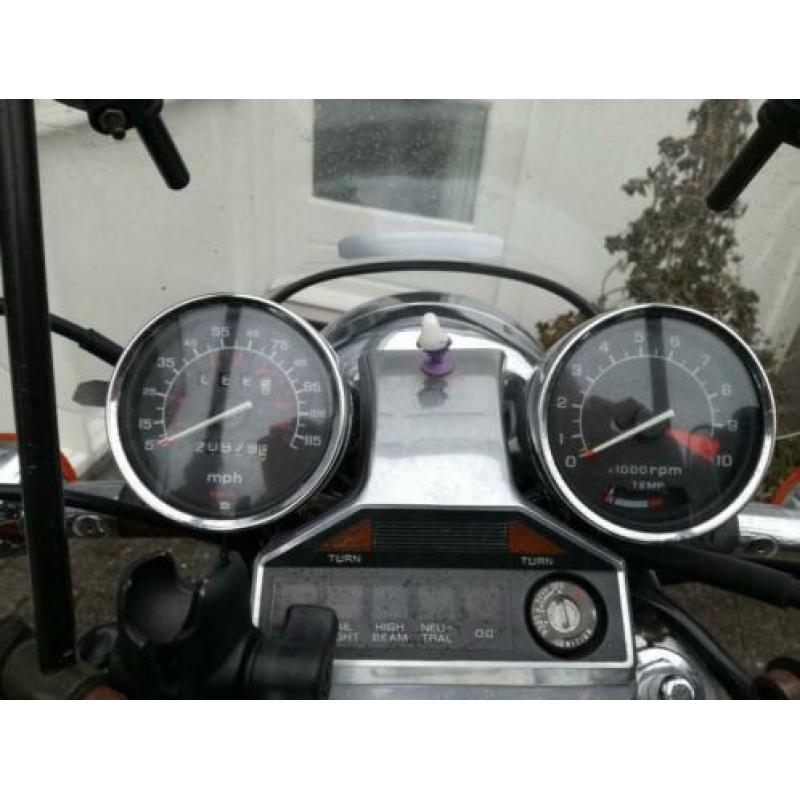 Honda shadow vt 500c, kleur rood, bj 1986,