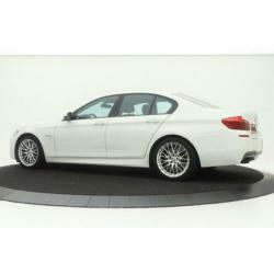 BMW 5 Serie 520i Executive M-Sport Aut. | Xenon | Navigatie