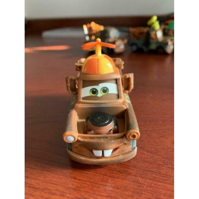 Disney Cars Toon - Monster Jam Truck “Beanie Hat Mater” 1:55