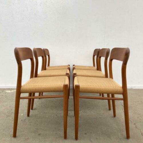 6 Møller 75 stoelen, teak papercord Deens design jaren 60