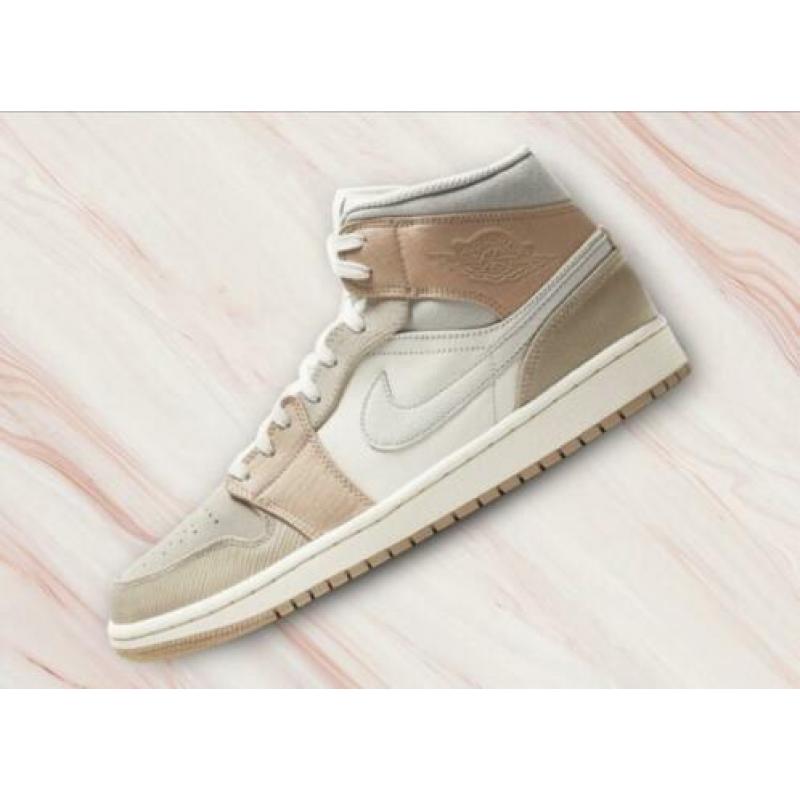 Air Jordan 1 Mid Milan maat 44