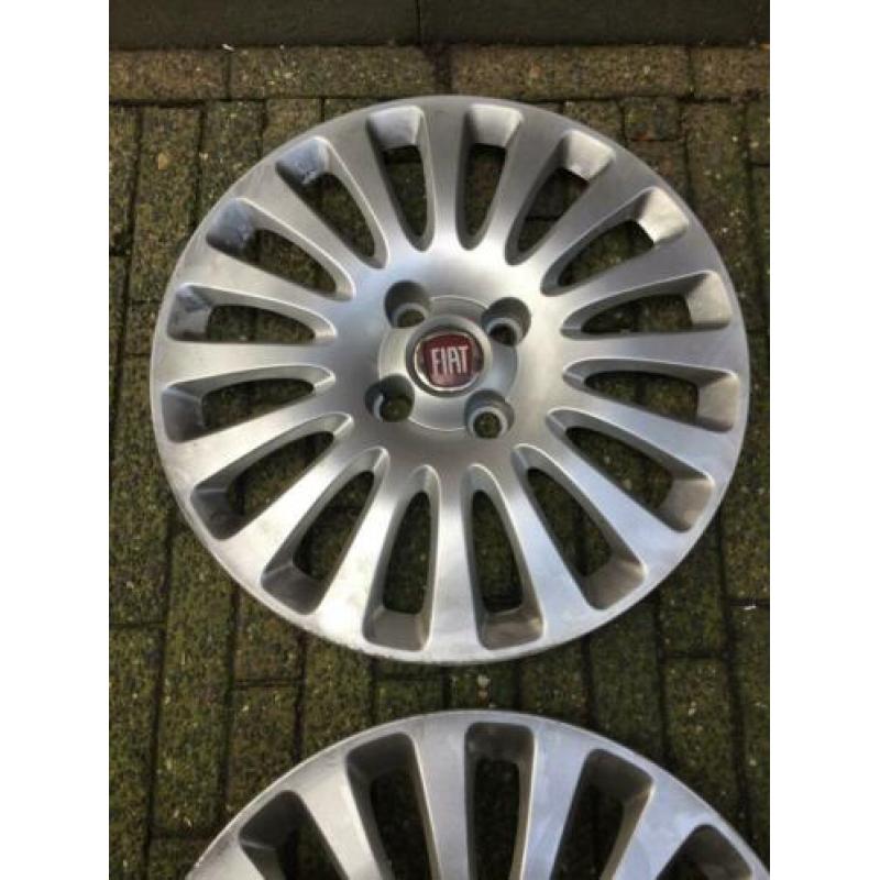wieldoppen fiat 15 inch