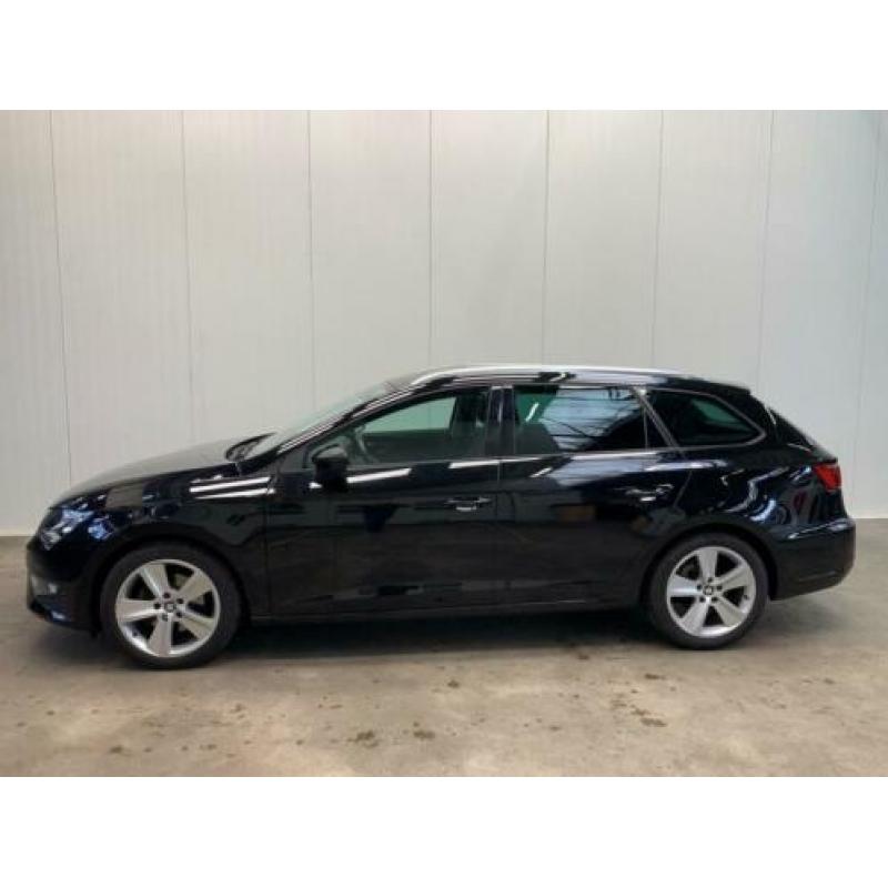 Seat Leon ST 1.4 150PK TSI FR Connect NAVI-LEDER-PANODAK-LMV