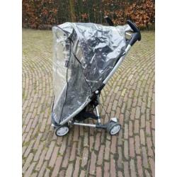 Quinny zapp met regenhoes