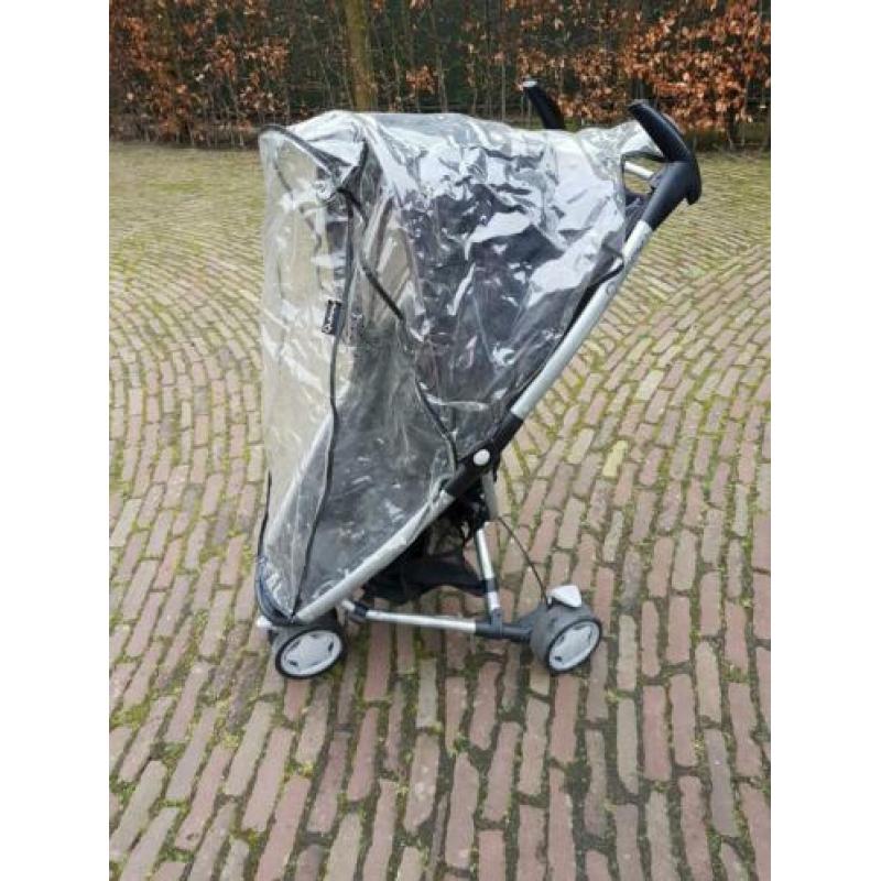Quinny zapp met regenhoes