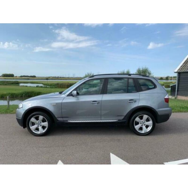 BMW X3 2.0i Executive Anniversary LEDER! NAVI! CLIMA! CRUISE