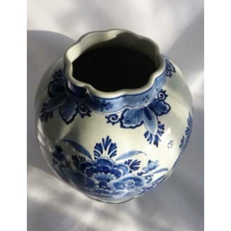 Porceleyne fles-Delfts blauw gelobde vaas -Eugène Roggeveen