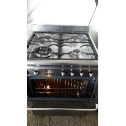 Smeg fornuis in nette staat
