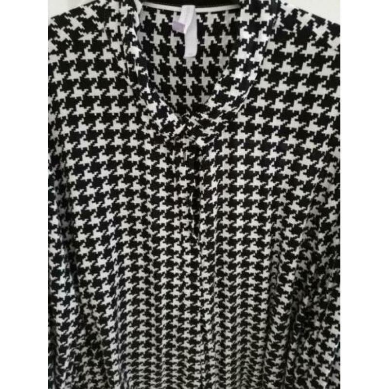 Zwart/witte blouse mt52 Miss Etam Plus Collectie