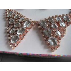 ketting,oorbellen,2 armbanden rose/goud kleur