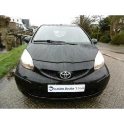 Toyota Aygo 1.0-12V + 5 deurs Airco Sportvelgen Zuinig 1 op
