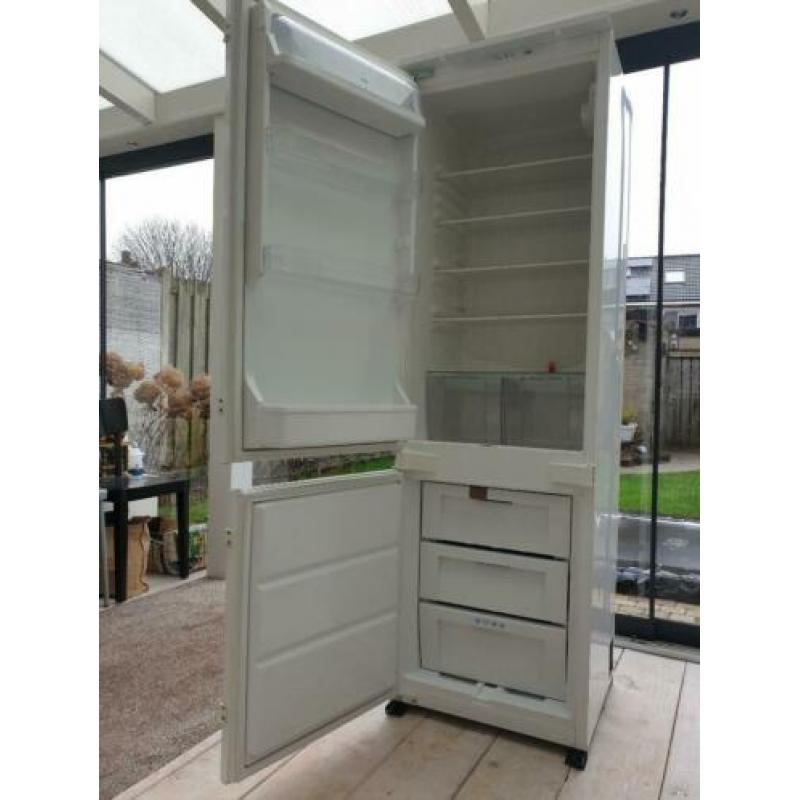 Koel-/ vriescombinatie, koelkast + vriezer (inbouw)