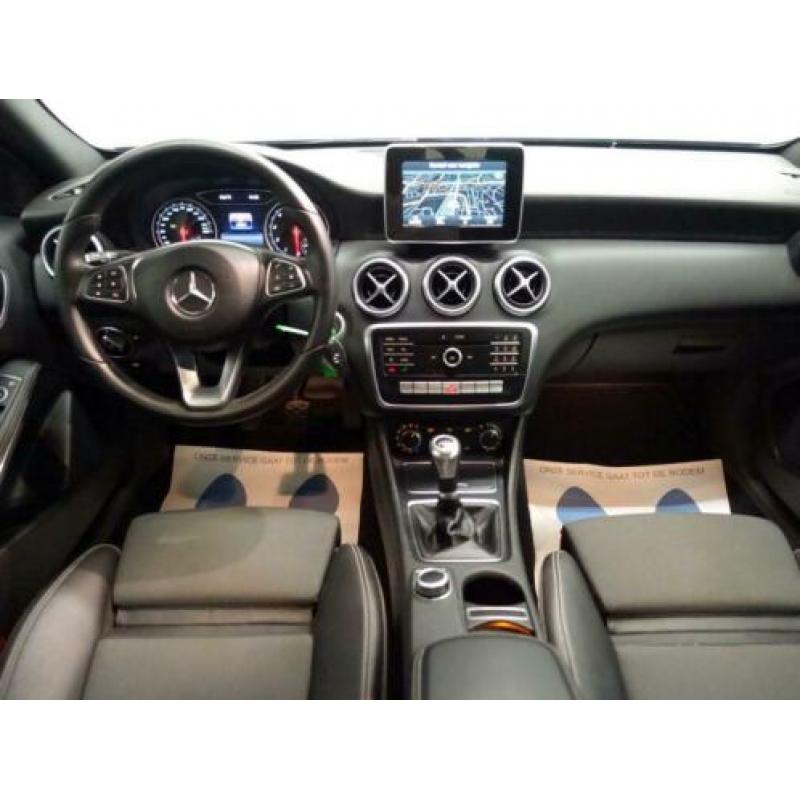 Mercedes-Benz A-Klasse 180 Urban AMG Line , Navi, Hleer, ECC