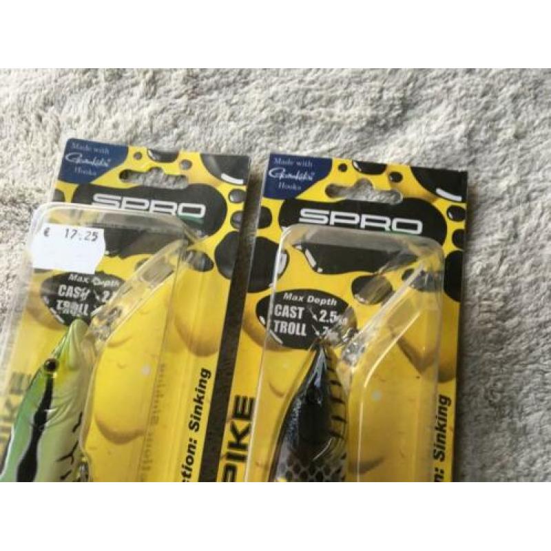 adv 142 / NIEUW set kunstaas SPRO