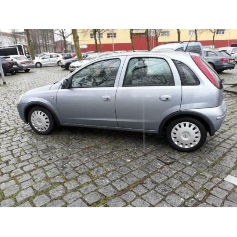 Opel Corsa 1.0 5D 2004 Grijs