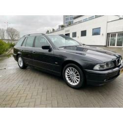 BMW 525 2.5, Touring AUT 2001 Zwart, Schade, Youngtimer