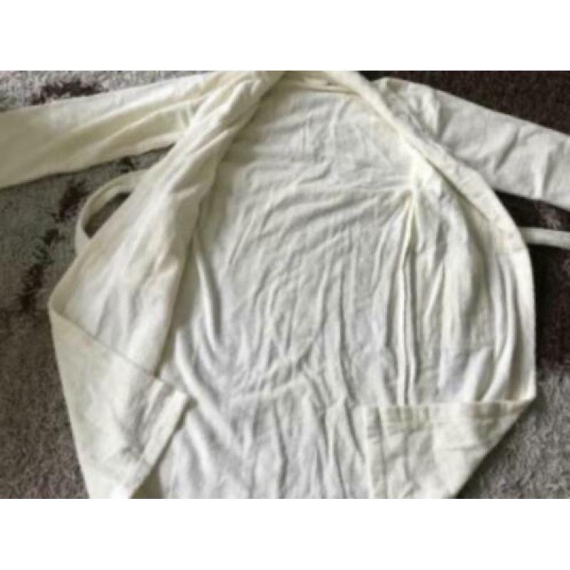 Badjas creme maat m/l.120 Cm lang, 58 cm oksel tot oksel, 60