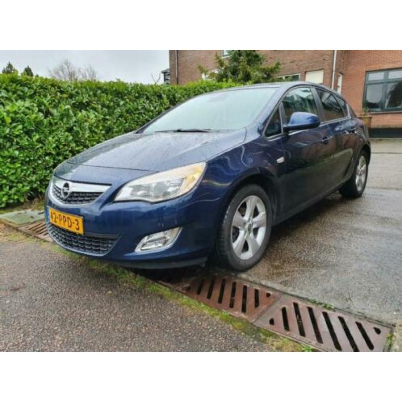 Opel Astra 1.4 Turbo Edition
