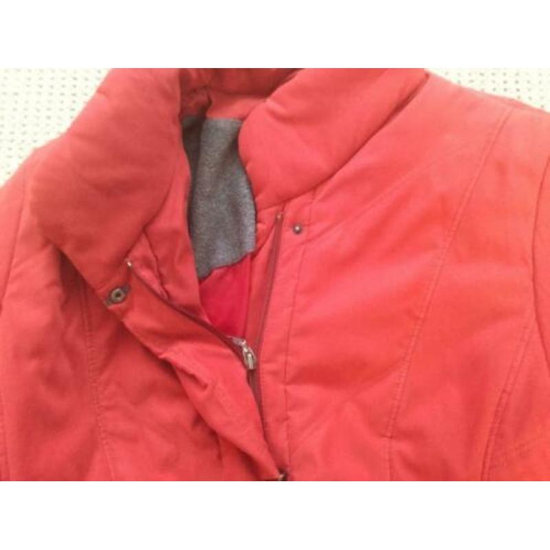 Rood gewatteerd jack, maat 44/46