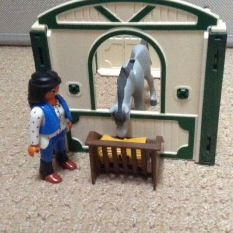 Playmobile paardenstalletje