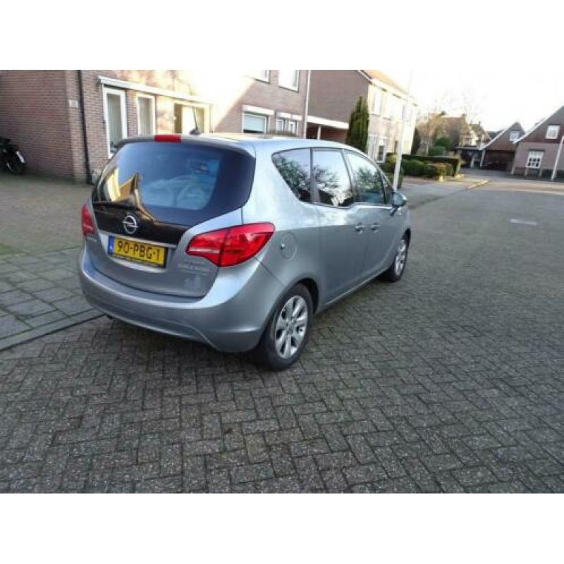 Opel Meriva 1.4 Turbo Cosmo nieuwstaat nap boekjes 2 sleutel