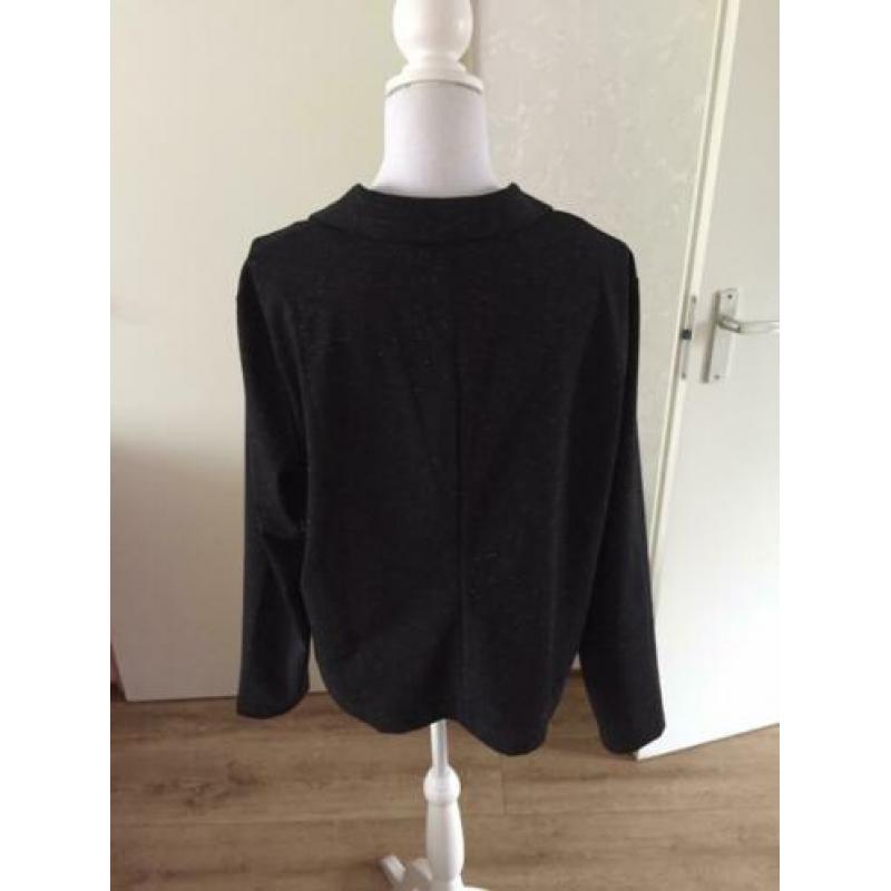 432. Yesta Blazer Zwart/Zilver nieuw maat 48