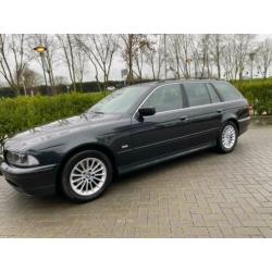 BMW 525 2.5, Touring AUT 2001 Zwart, Schade, Youngtimer