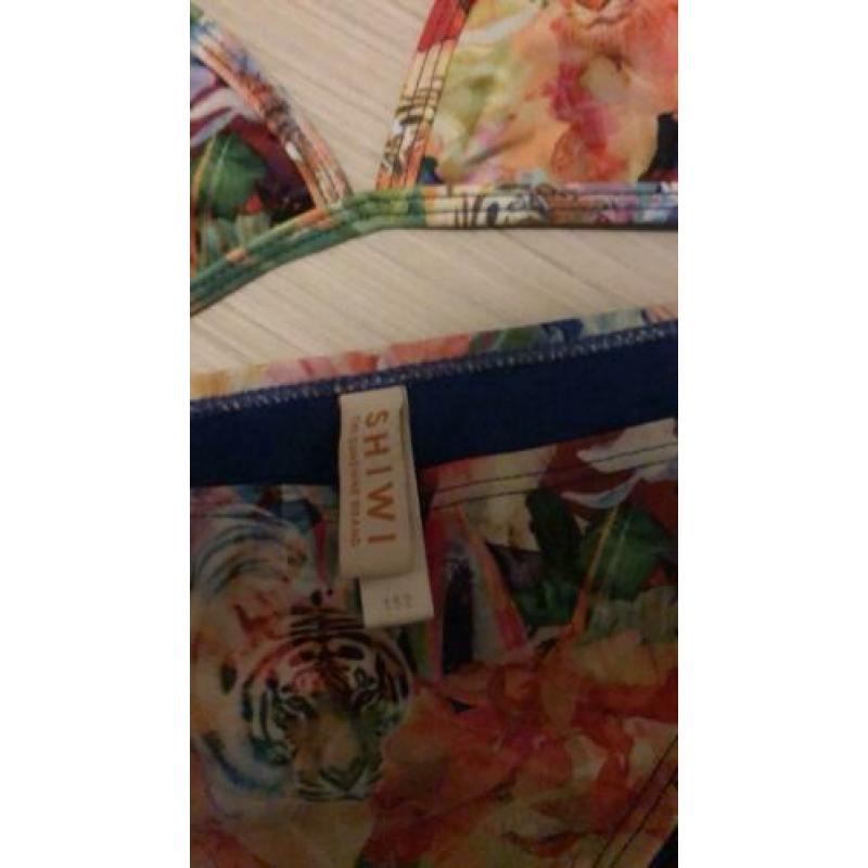 Shiwi en cars bikini’s maat 152