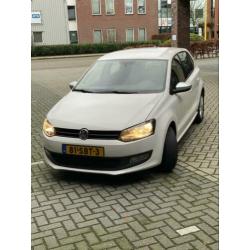 Volkswagen Polo 1.6 TDI 66KW DSG 2011 Wit