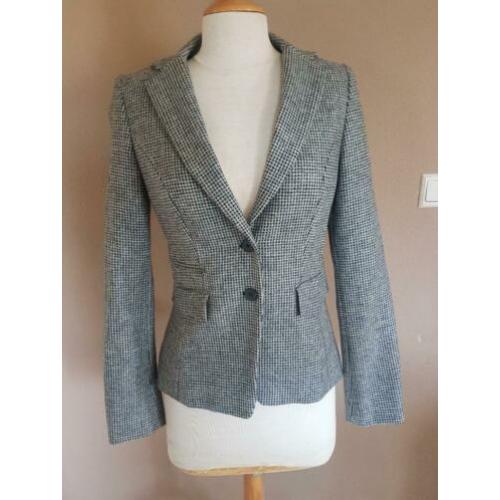 Getailleerd dames colbertje van 100% wool. Maat 34/36 Purdey