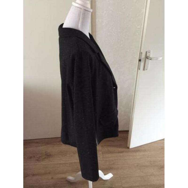 432. Yesta Blazer Zwart/Zilver nieuw maat 48