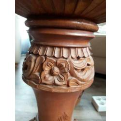 hand gesneden oosterse planten pot