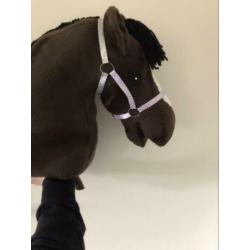 Hobbyhorse, stokpaard. Incl halster, halstertouw en vulling