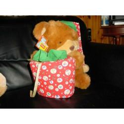 Teddyberen, knuffelbeertjes, poppenkastbeertje, berenrugzak.