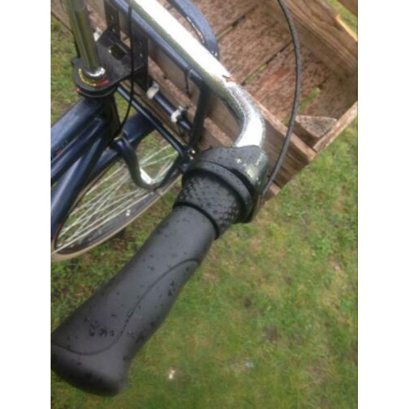 Nette Transportfiets 28 inch 3 versnelling met terugtraprem