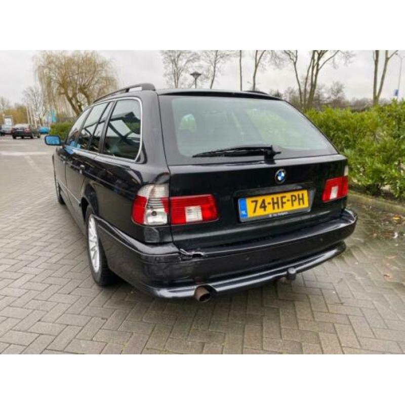 BMW 525 2.5, Touring AUT 2001 Zwart, Schade, Youngtimer