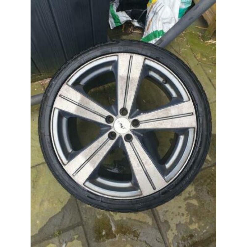 AEZ 18 inch velgen Seat leon