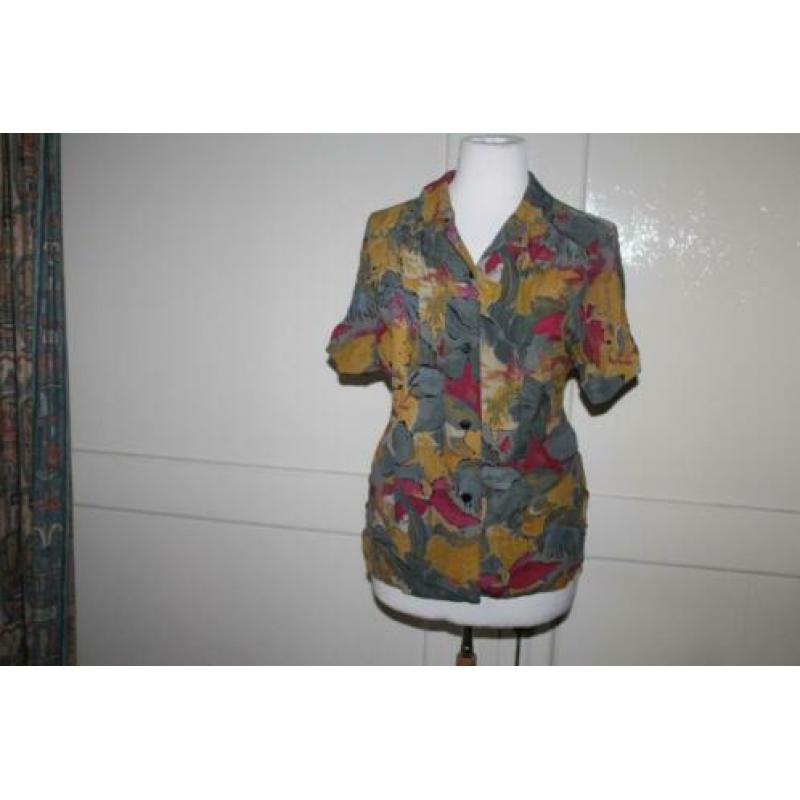 Flases/Invent 2 vlotte vintage blouses mt 40 KOOPJE