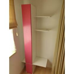 Leuke kast van Interstar, kleur roze