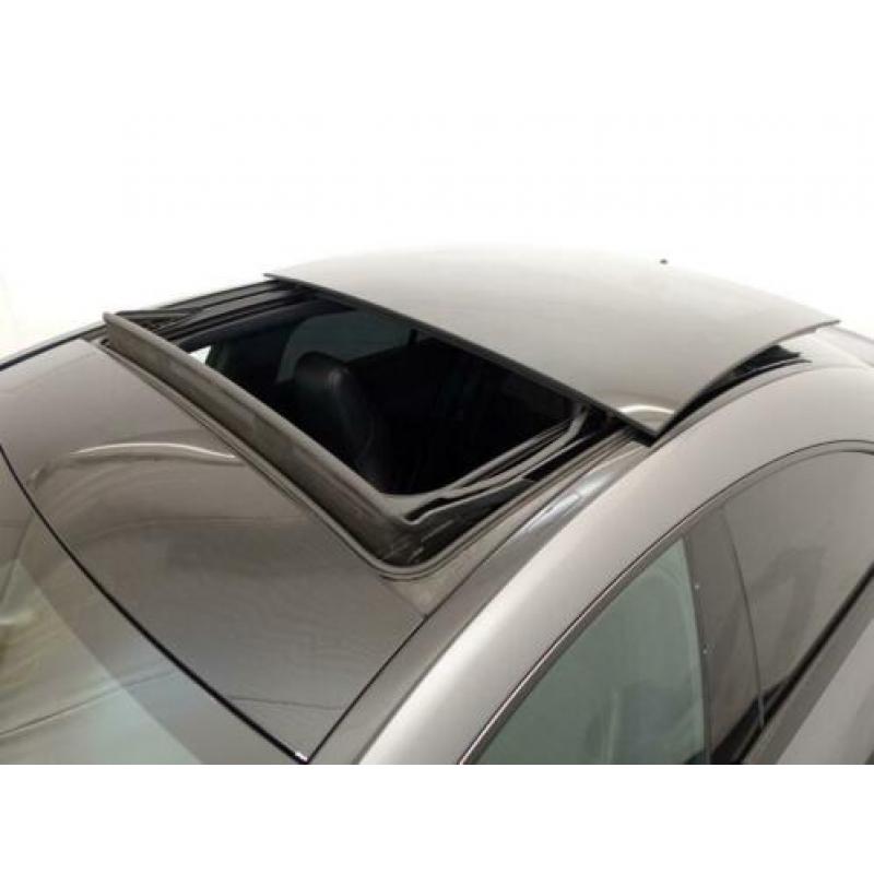 Mercedes-Benz CLA-Klasse 200 AMG EDITION AUT, Panodak, Leer,