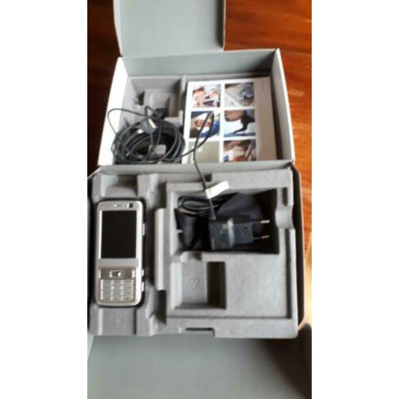 Nokia N73 donkerrood compleet