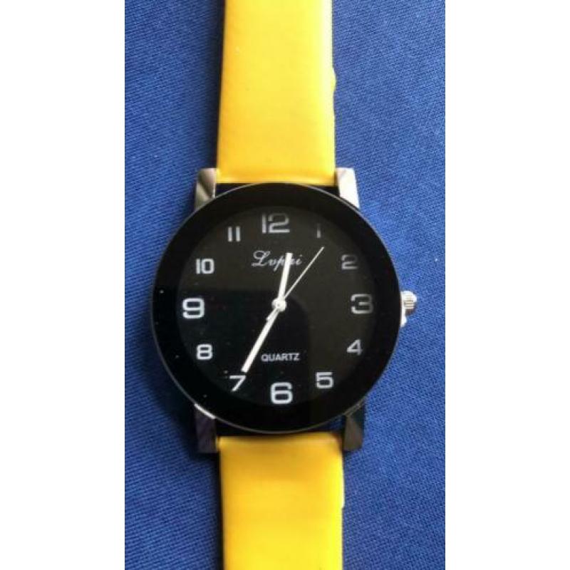 Dameshorloges, Lupai quartz, verschillende kleuren